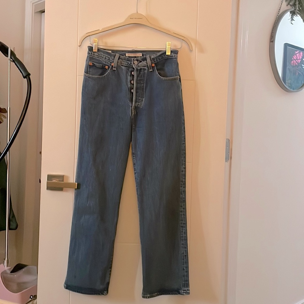 Levi’s Ribcage Straight jeans 28 waist, 27 length